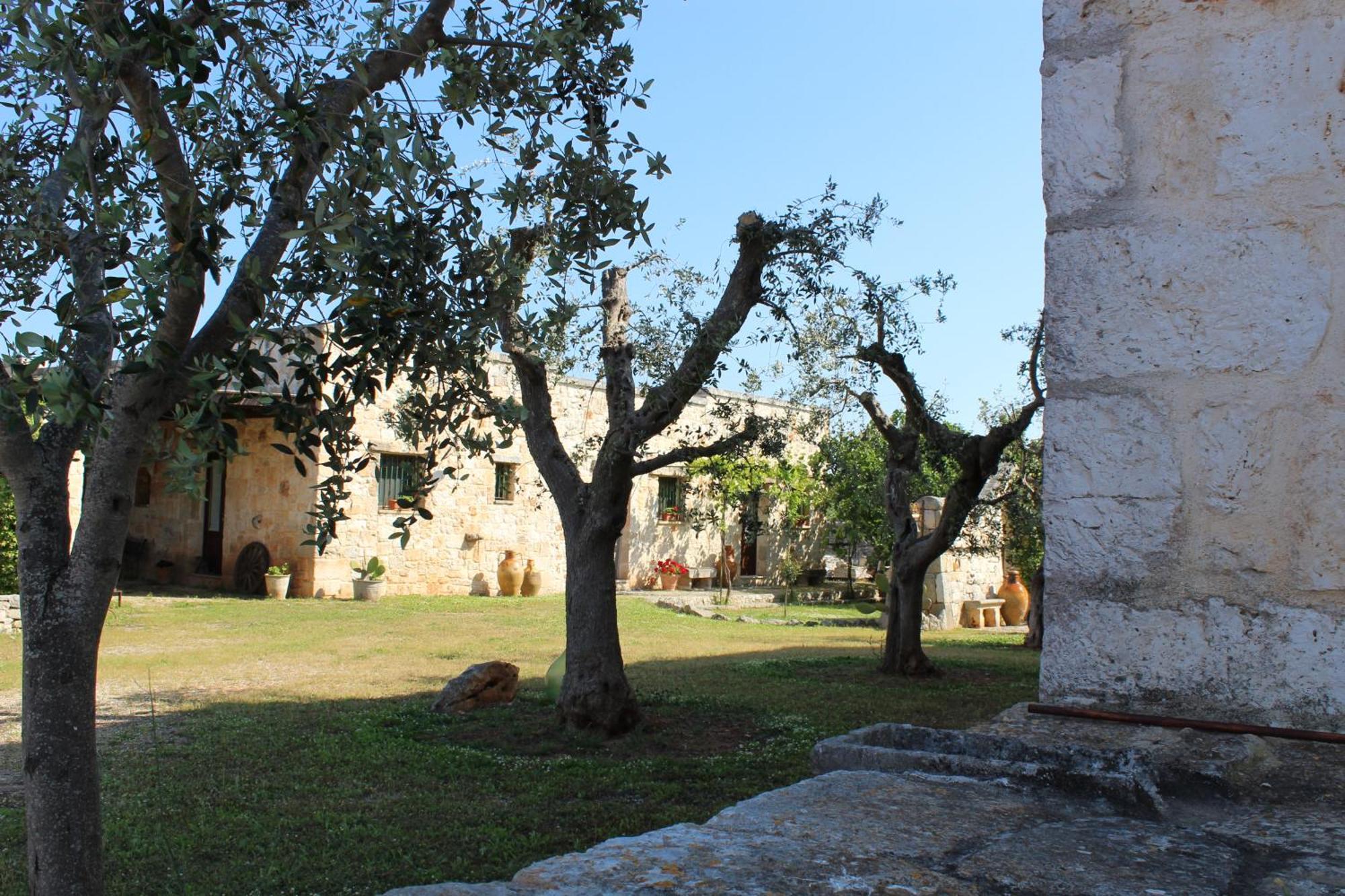 Masseria Tolla Остуни Экстерьер фото
